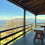 Quiet Near - Scenic Balcony & Garden Daire Berat