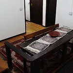 Quiet Near - Scenic Balcony & Garden Daire *