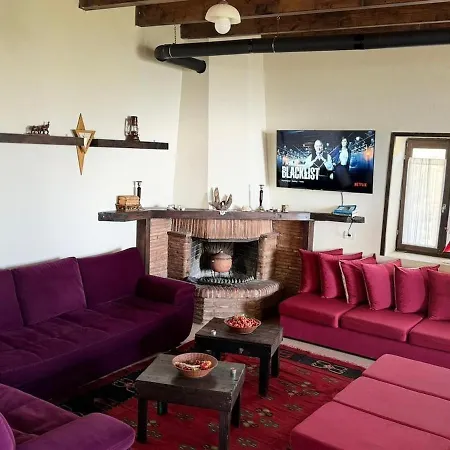 Daire Quiet Near - Scenic Balcony & Garden