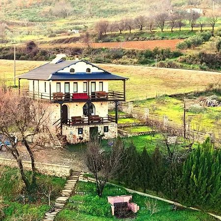 Quiet Near - Scenic Balcony & Garden Daire *