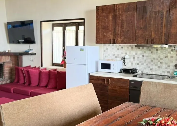 아파트 Quiet Near - Scenic Balcony & Garden *