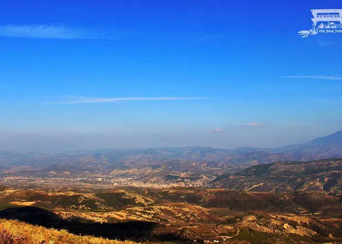 아파트 Quiet Near - Scenic Balcony & Garden